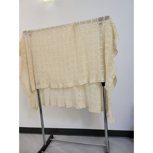 Crocheted Tablecloth Cover - Square Pattern